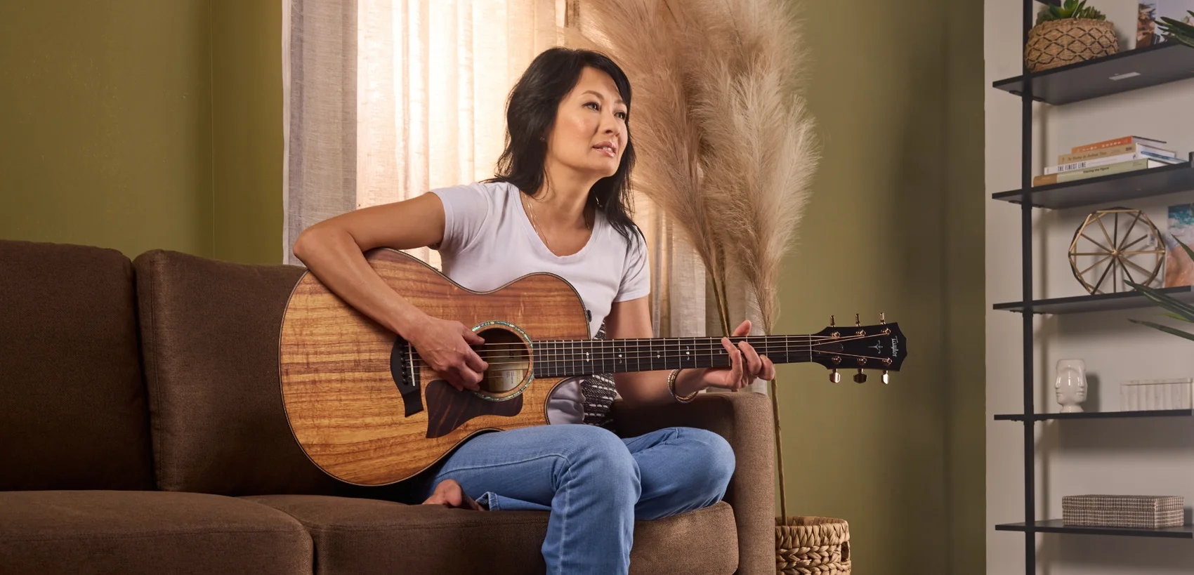 700 Series アコースティックギター | Taylor Guitars