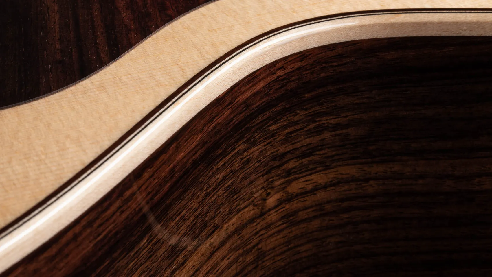 812ceIndian Rosewoodアコースティックエレクトリックギター | Taylor