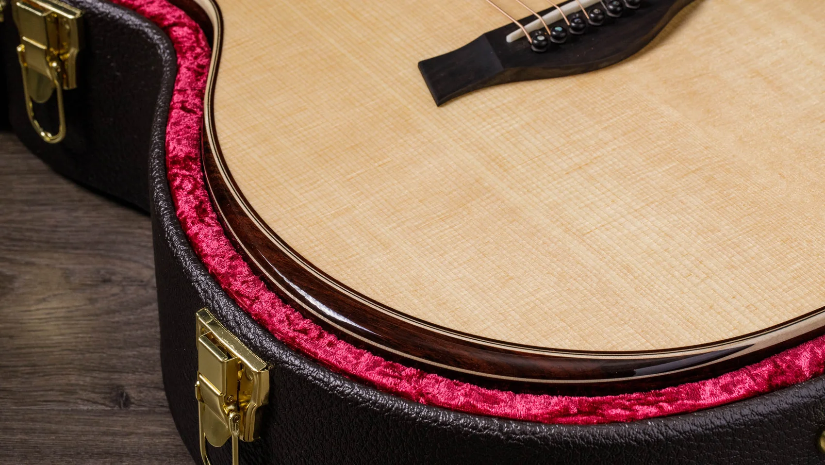 814ceIndian Rosewoodアコースティックエレクトリックギター | Taylor