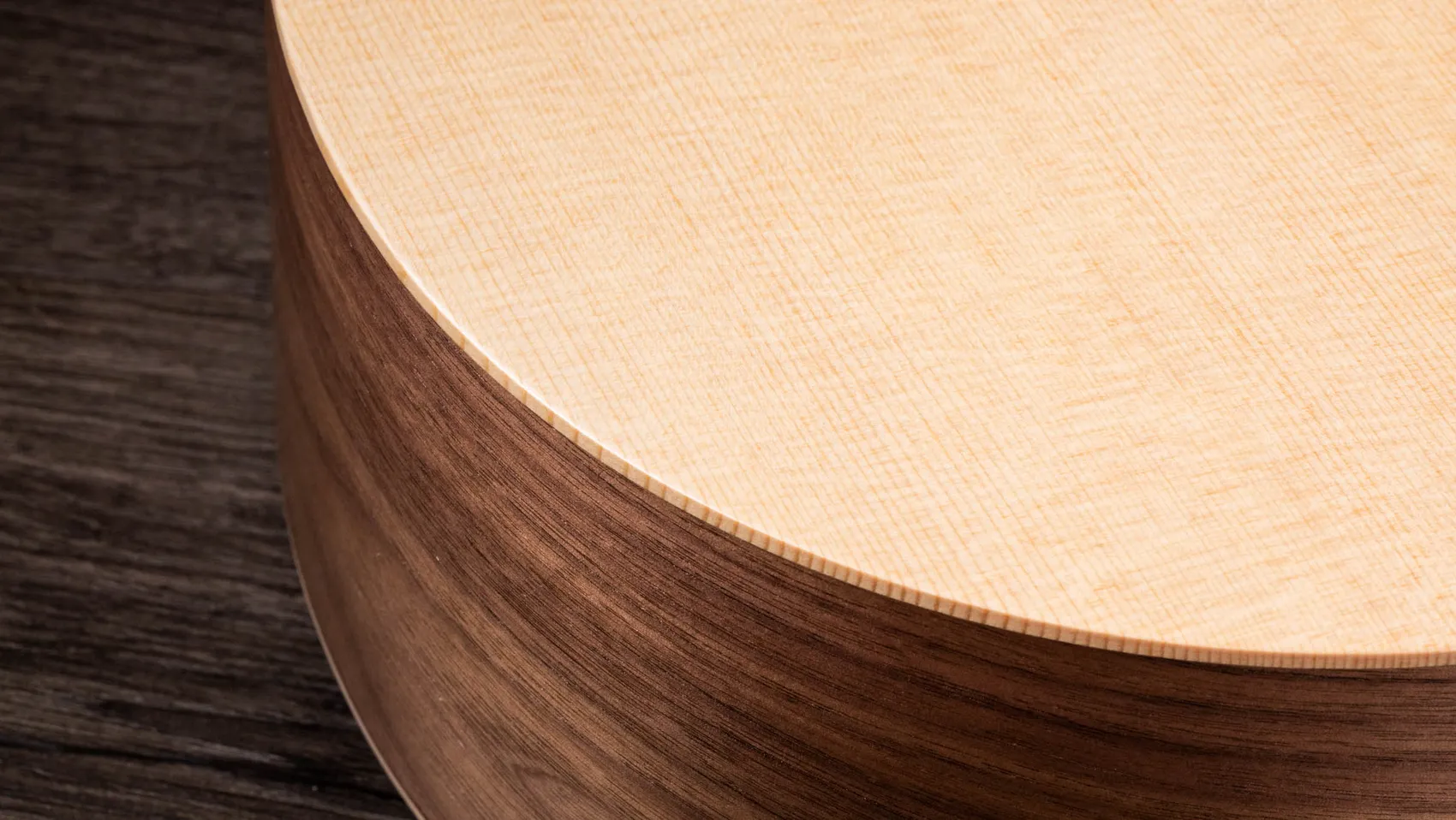 Big Baby TaylorLayered Walnutアコースティック ギター | Taylor Guitars