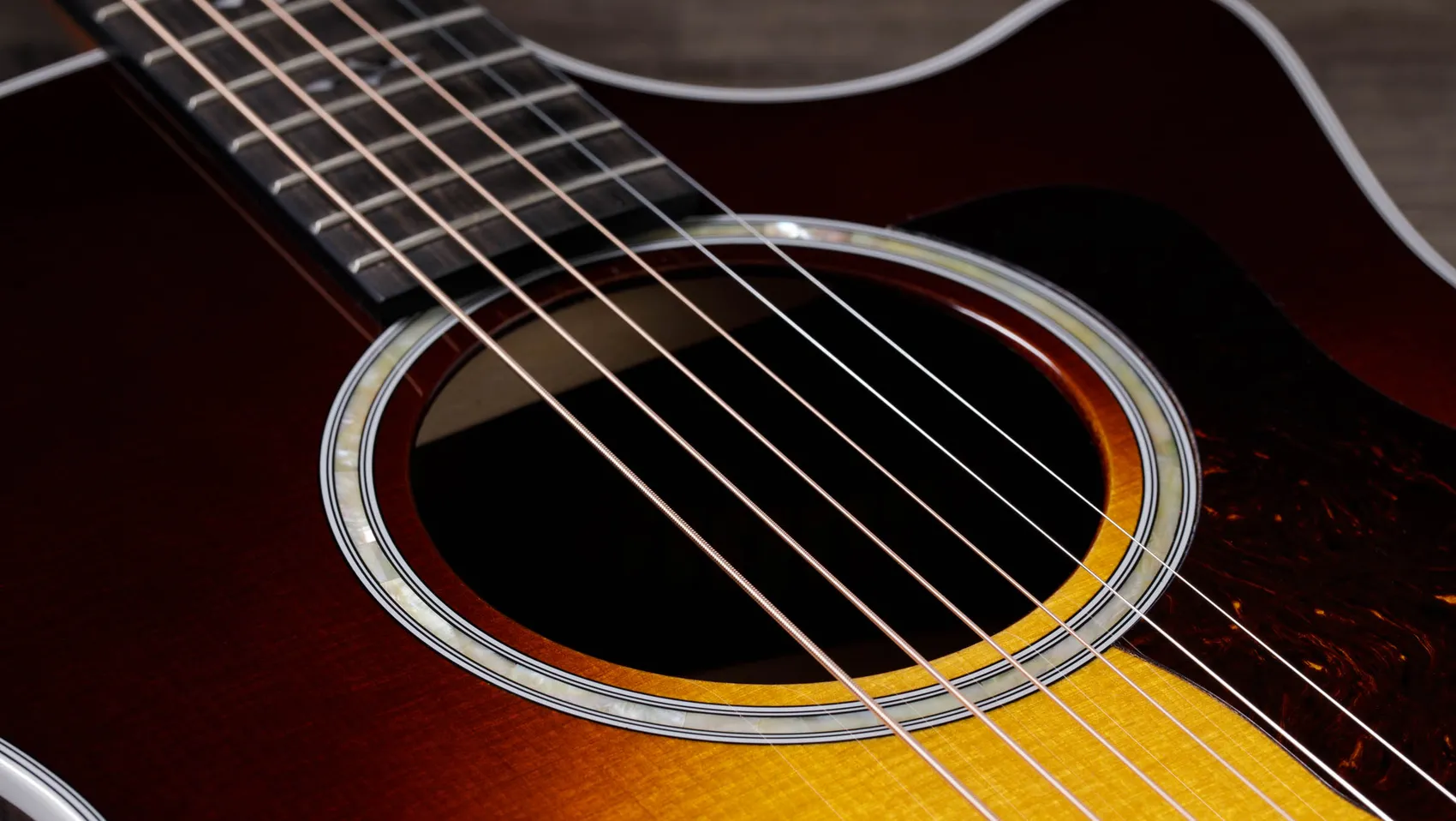 414ceIndian Rosewoodアコースティックエレクトリックギター | Taylor