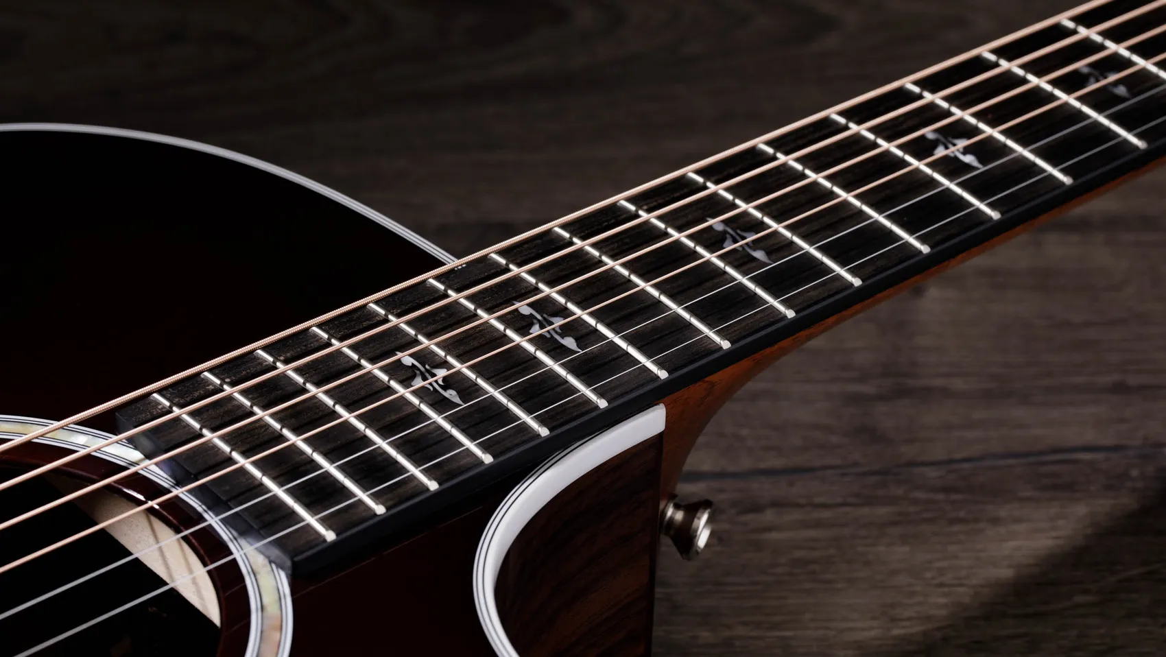 414ceIndian Rosewoodアコースティックエレクトリックギター | Taylor