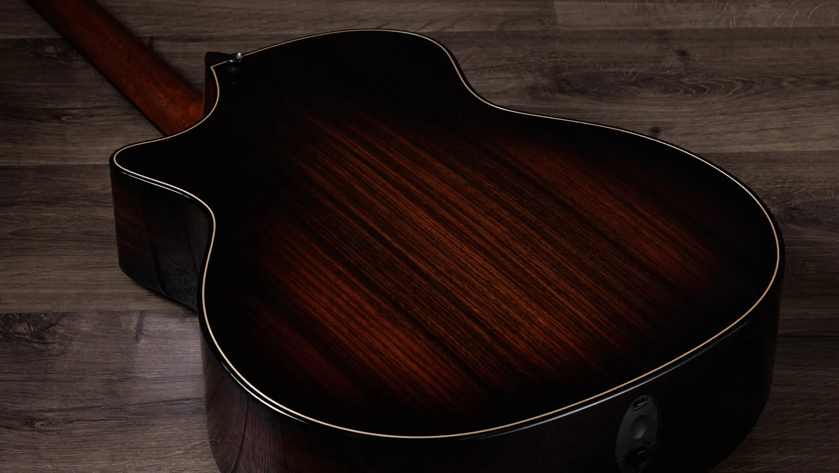 テイラーのギター814ceの案内 814ceIndian Rosewoodアコースティックエレクトリックギター | Taylor