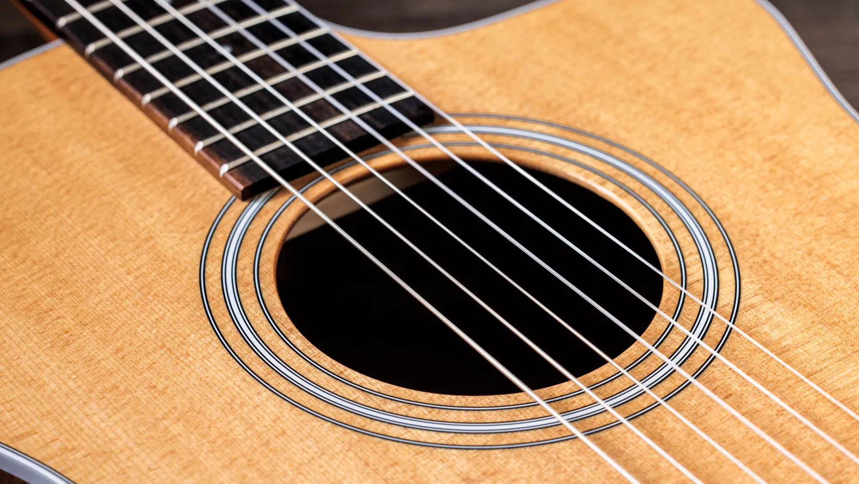 214ce-NWalnutアコースティック エレクトリック ギター | Taylor Guitars