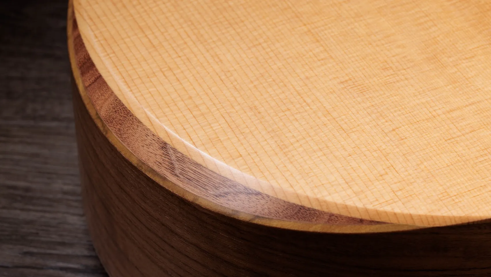 Academy 12eWalnutアコースティック エレクトリック ギター | Taylor