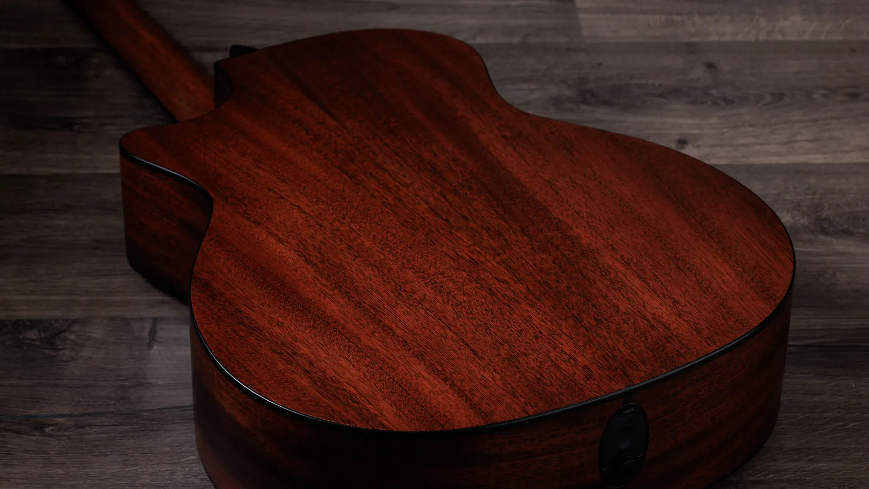 324ce トロピカル・マホガニー エレクトリックギター (2024) | Taylor