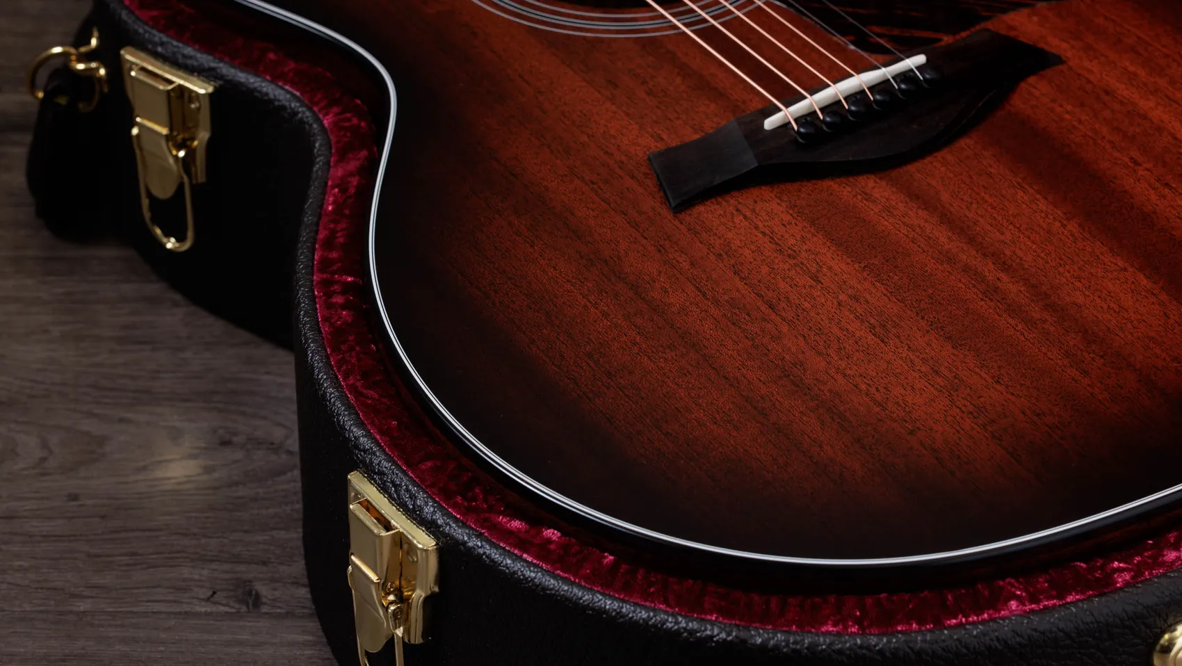 ギター Taylor 324ce 324ce トロピカル・マホガニー アコースティック エレクトリック