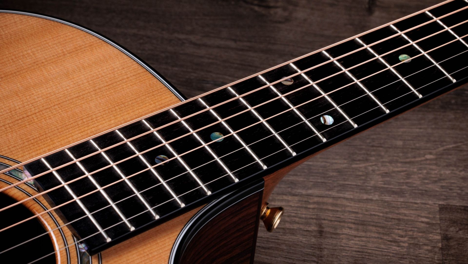 Taylor 714 【期間限定値下げ中】　アコースティックギター TAYLOR:714