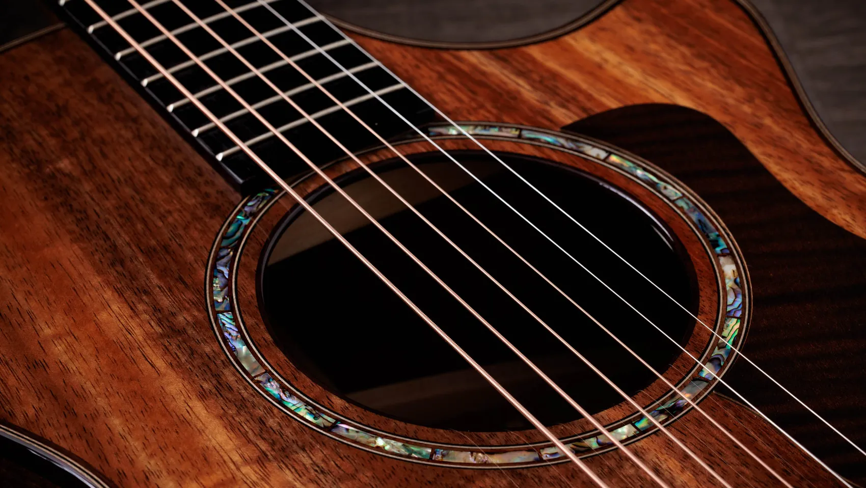 722ceHawaiian Koaアコースティック エレクトリック ギター | Taylor