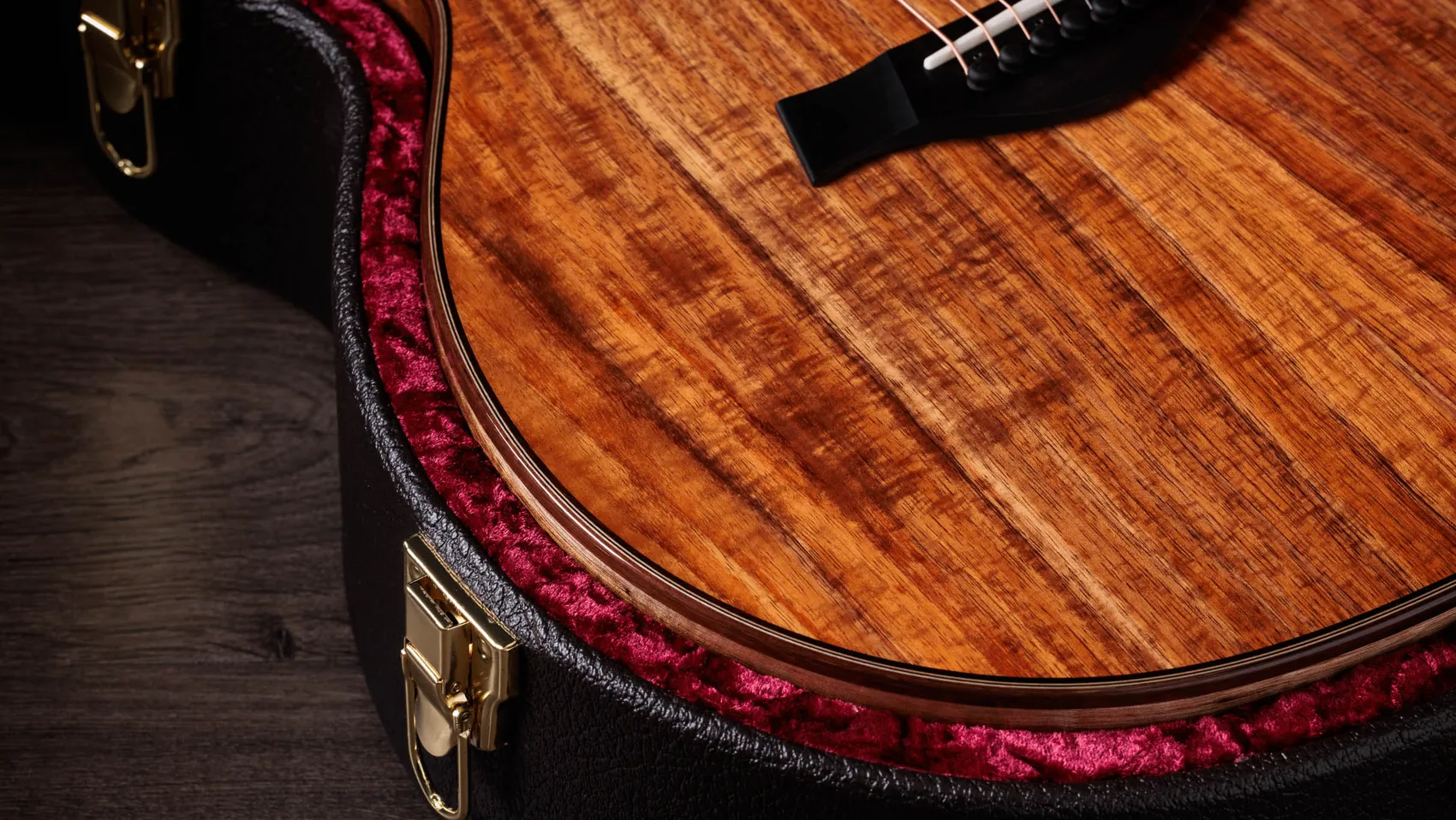 724ceHawaiian Koaアコースティック エレクトリック ギター | Taylor