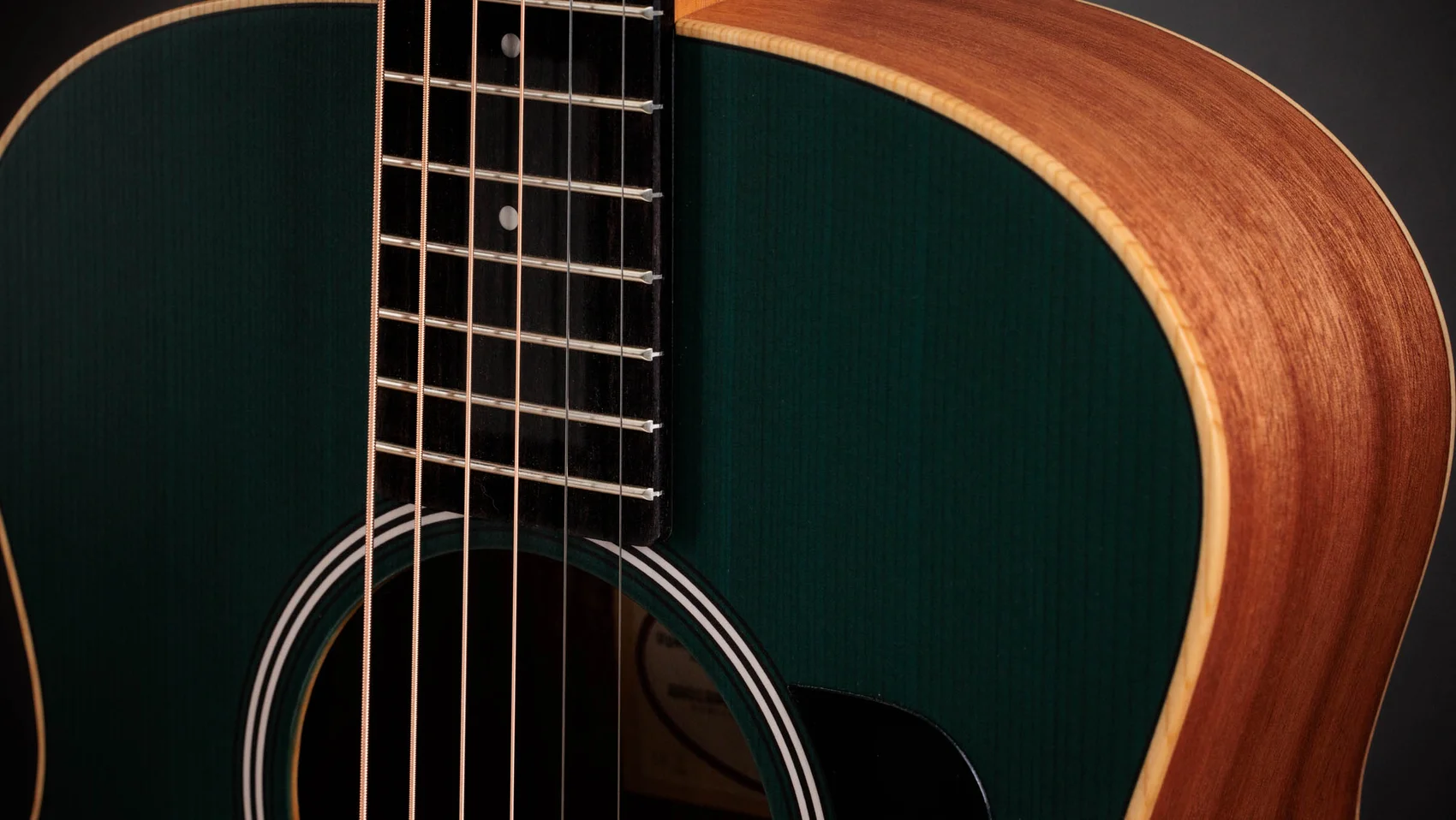 GS Mini-e スペシャルエディション、ブルーバーストLayered Sapele