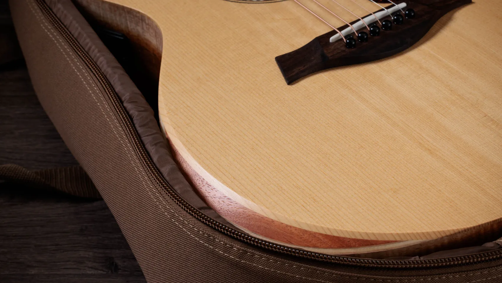 Academy 12e LTDHawaiian Koaアコースティックエレクトリックギター
