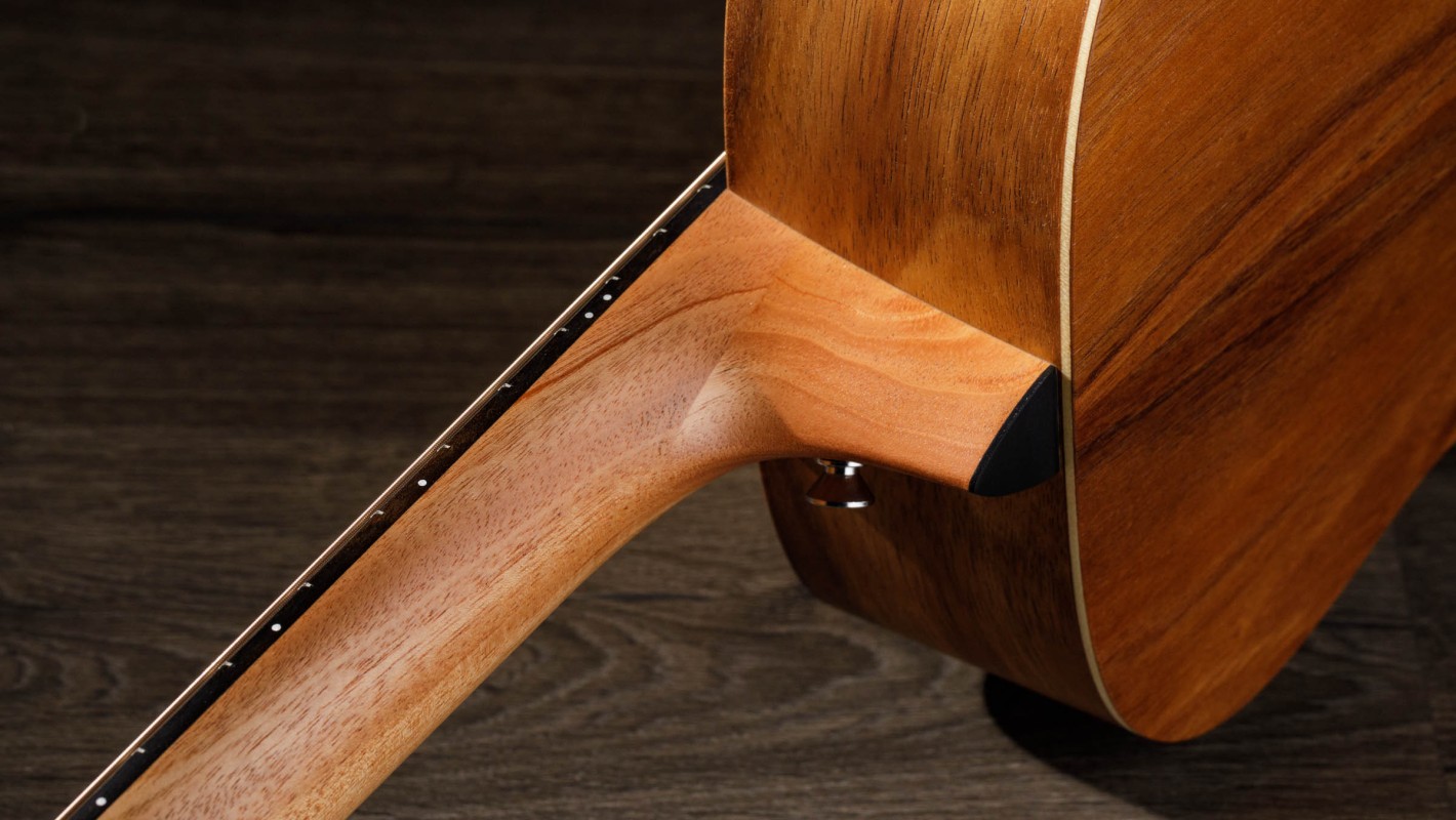 Taylor GS mini テイラーギター エレアコ　小ぶりなアコギ Amazon | Taylor GS Mini Sapele アコースティックギター