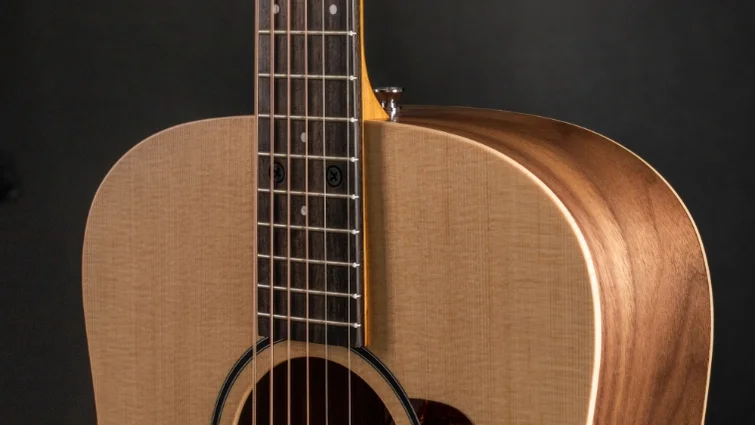 Big Baby Taylor シリーズアコースティックギター | Taylor Guitars