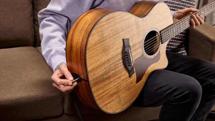 700 Series アコースティックギター | Taylor Guitars