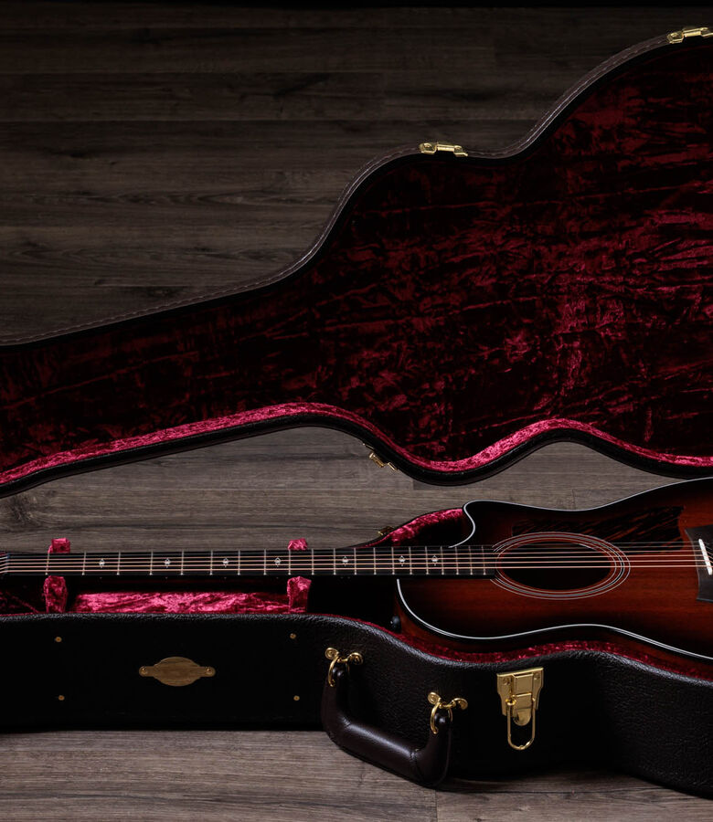 【良品】Taylorのアコースティックギター シリーズ別のアコースティックギターTaylor Guitars