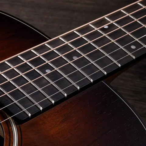 ミニギター： GS Mini シリーズ | Taylor Guitars