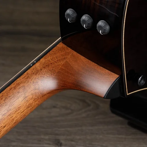 Taylor Guitars | ギターとアクセサリーを買う