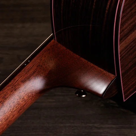 900 Series アコースティックギター | Taylor Guitars