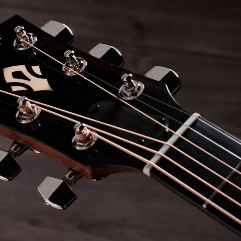 Gold Label 714e Blacktop