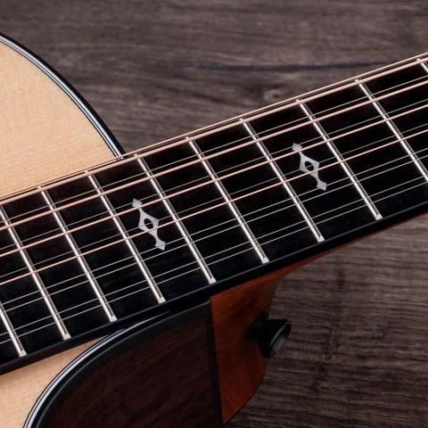 12弦アコースティックギター | Taylor Guitars