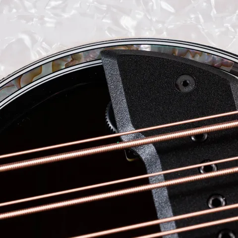 600 Series アコースティックギター | Taylor Guitars