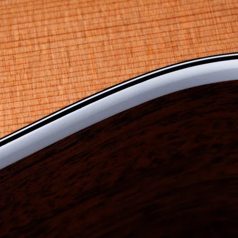 500 Series アコースティックギター | Taylor Guitars