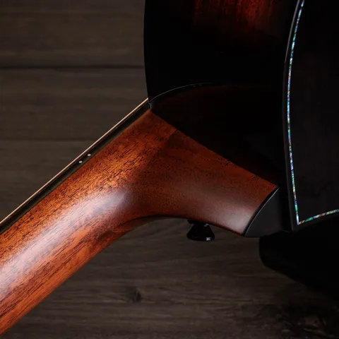 900 Series アコースティックギター | Taylor Guitars