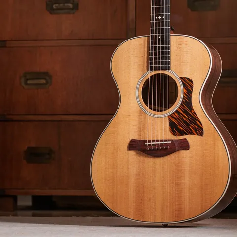 Indian Rosewoodアコースティックギター、バック＆サイド | Taylor Guitars