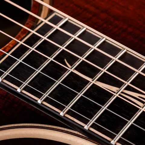 コア シリーズアコースティックギター | Taylor Guitars