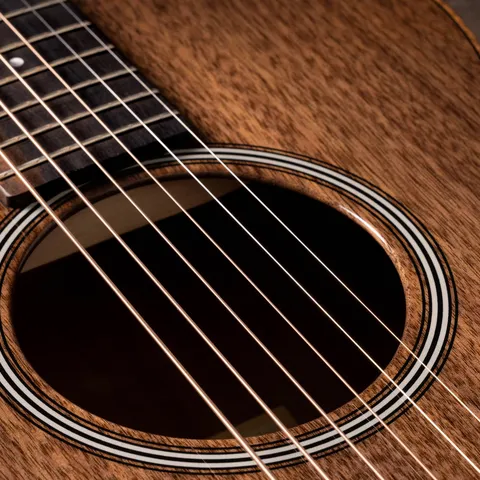 GS Mini-e LTD Walnut