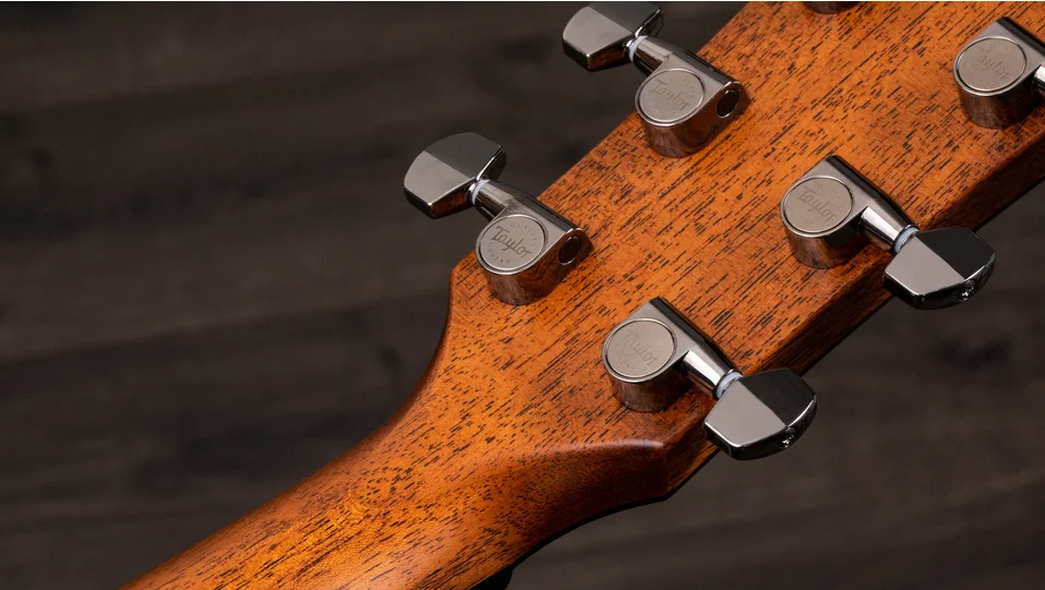 812ceIndian Rosewoodアコースティックエレクトリックギター | Taylor