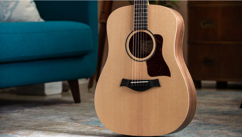 Big Baby TaylorLayered Walnutアコースティック ギター | Taylor Guitars