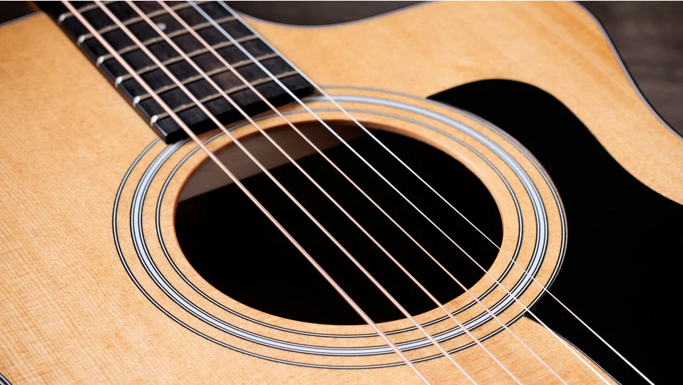 114ce サペリ アコースティック エレクトリック ギター | Taylor Guitars