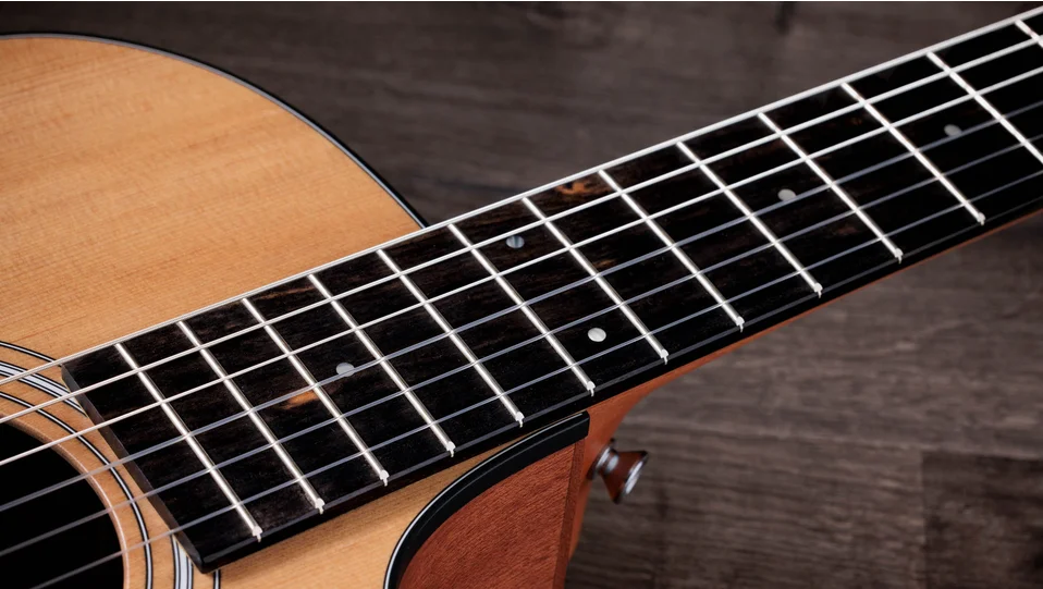 テイラーtaylor 112ceアコースティックギター 専用ケース付き Taylor 【新入荷しました。】Taylor(テイラー) / 112ce-S